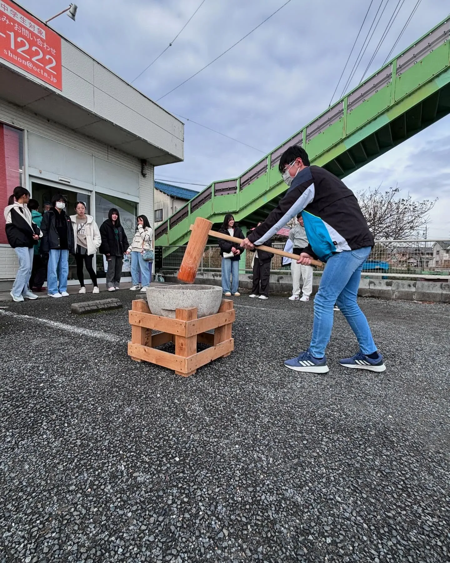 今日は今年最後のイベント〝餅つき〟