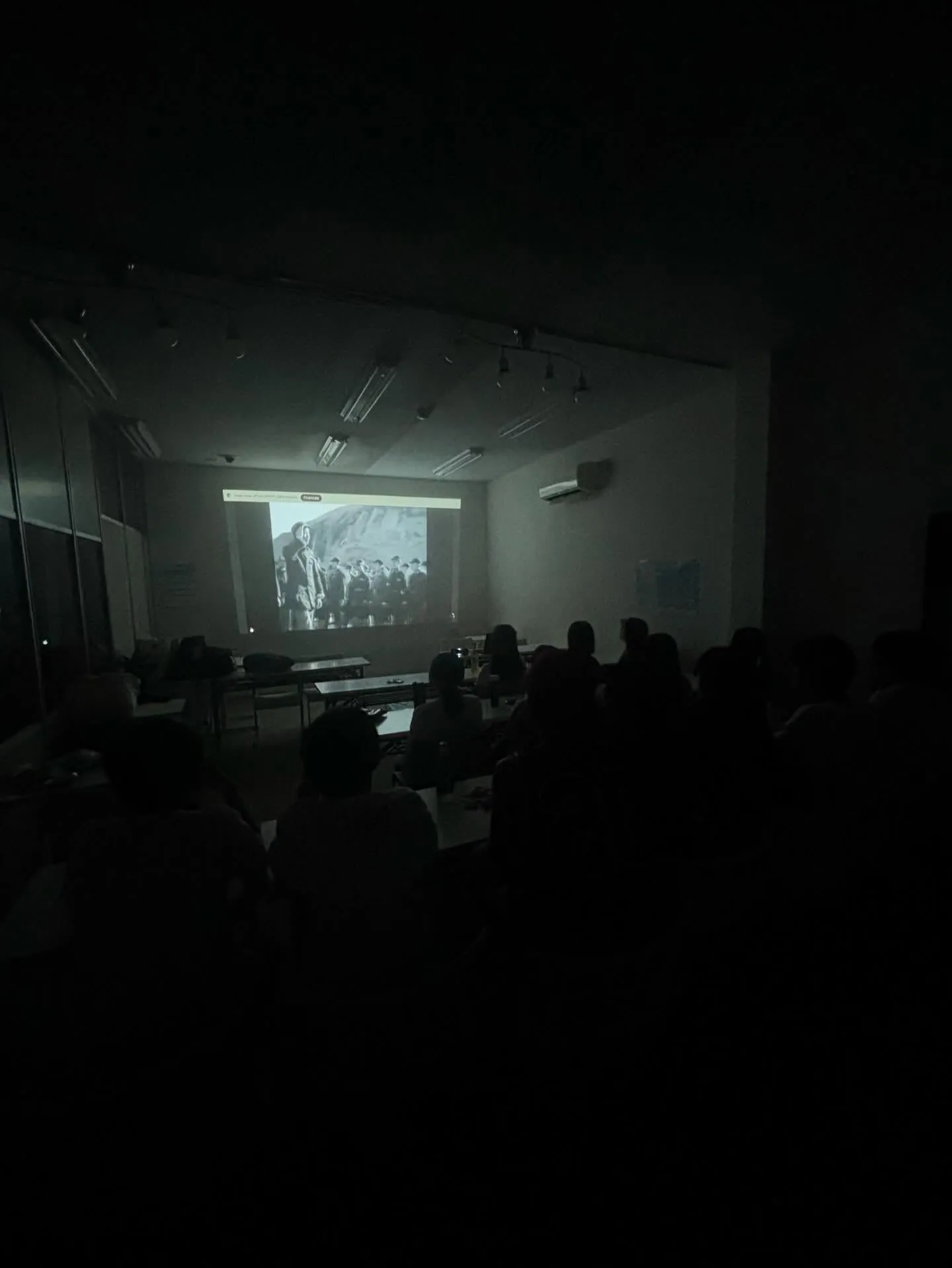 中3夏休み最後の思い出作りに、塾でのお泊まり会をしました🌃